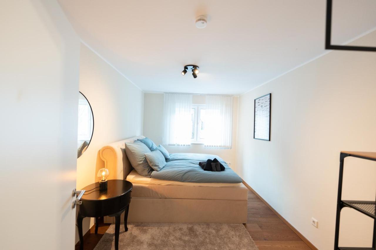 -Zentrale Wohnung-Balkon-Desingerkueche- Bielefeld Exterior foto